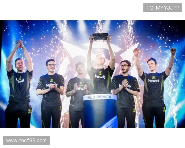 CSGO战术深度解析：LNG战队默契配合与战略布局揭秘